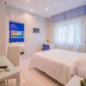 Twin Room Private Bathroom